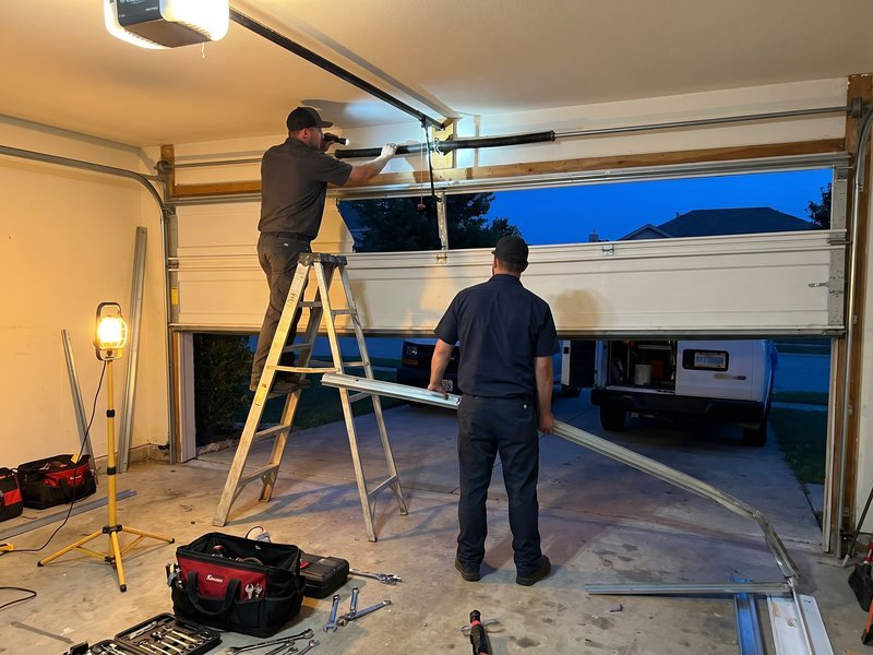 Emergency Garage Door Repair by Crestwood of Charlotte
